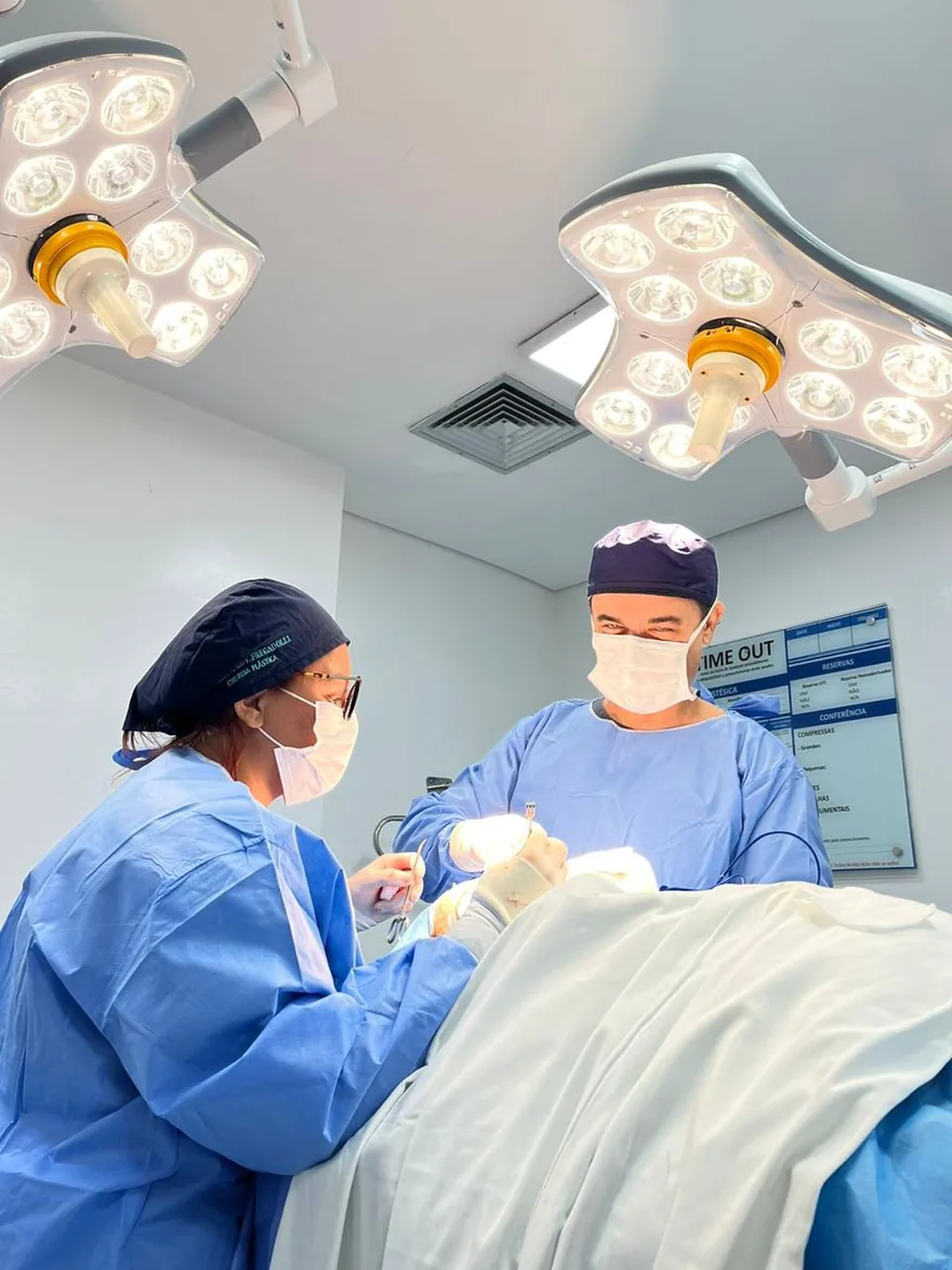 Cirurgia Dr. Leandro Fregadolli